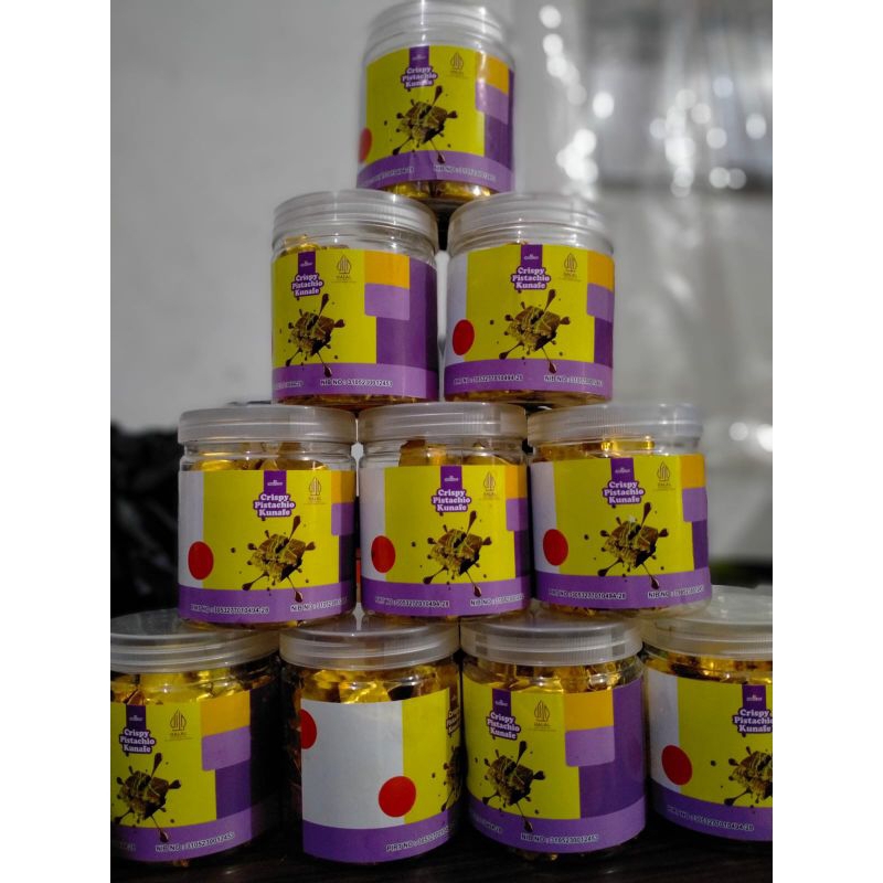 

coklat dubay kunafe 315 gram kurang lbh isi 30 pcs