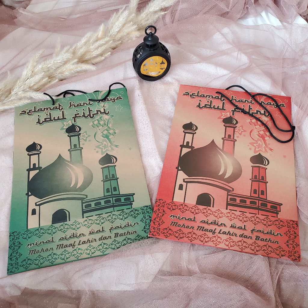 

PAPER BAG RAMADAN TALI 2 WARNA MERAH DAN HIJAU AK001995