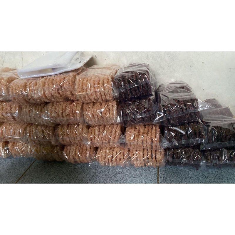 

Regginang Terasi ketan hitam dan putih