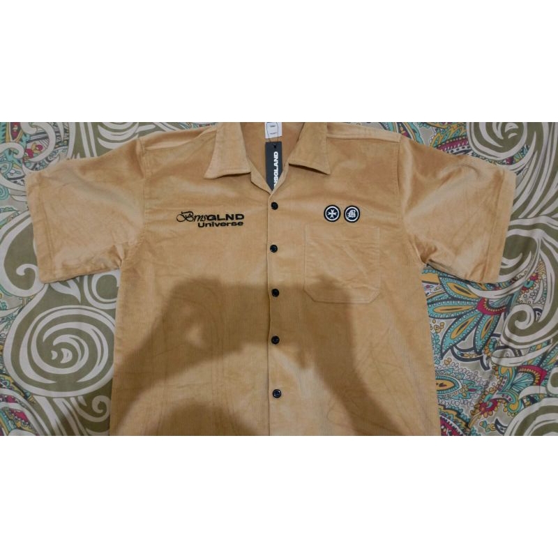 kemeja pendek corduroy BRAINSGLAND