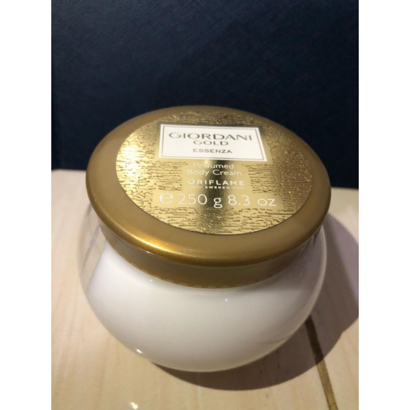 Body Cream Giordani Gold