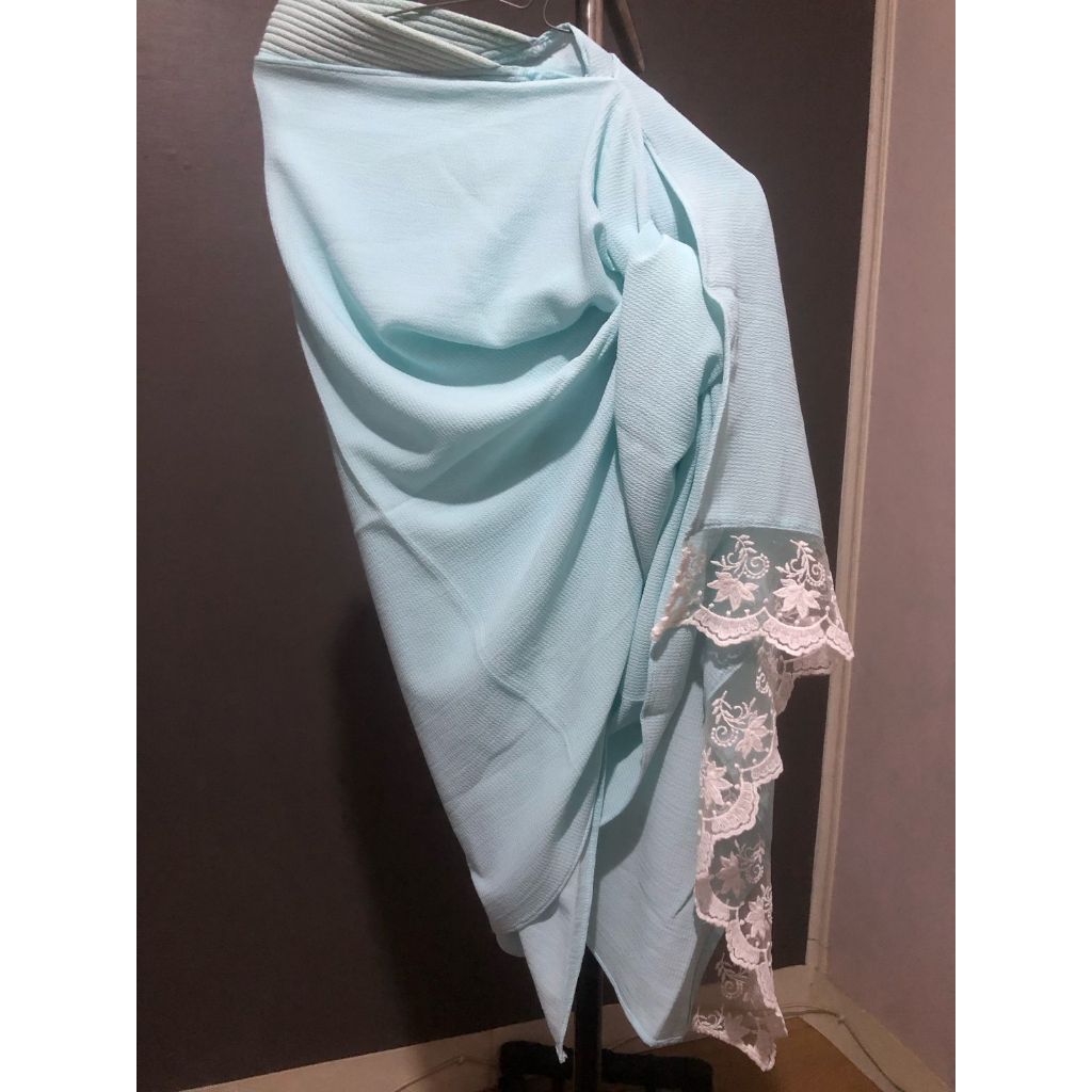 Jilbab Hijab Instan Bergo Biru Muda Polos Variasi Renda