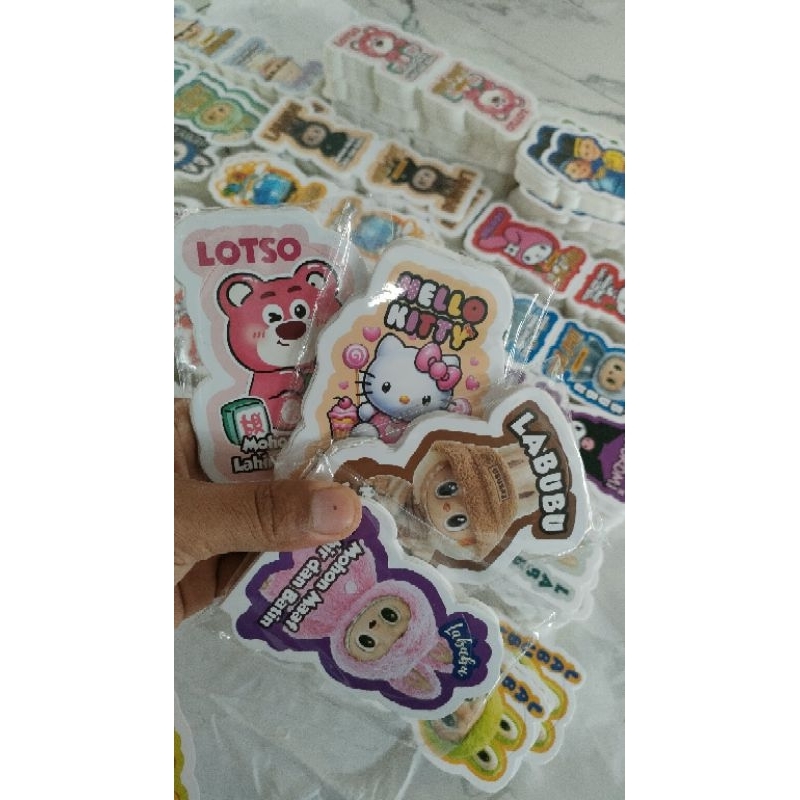 

MURAHHH AMPLOP 3D PER PACK ISI 8 PCS