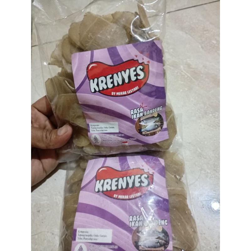 

krupuk mentah rasa ikan bandeng khas juwana