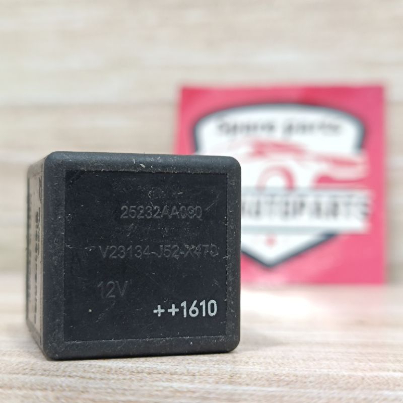 Relay Tyco V23134-J52-X470 Kaki 4 12 Volt Hitam 25232AA000