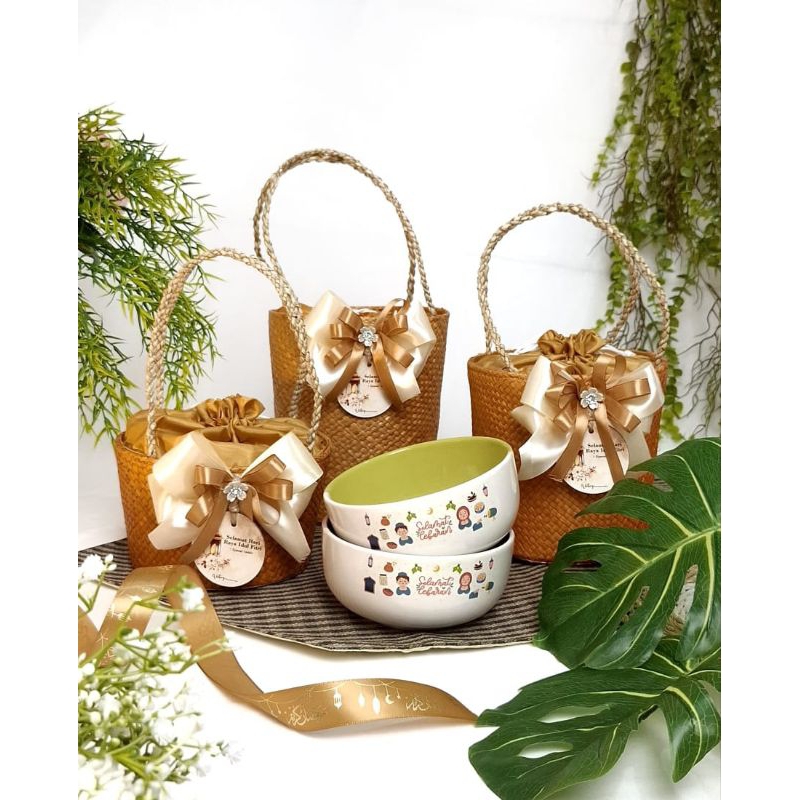 

hampers idul fitri | hampers rara | tas pandan idul fitri isi 2 bowl