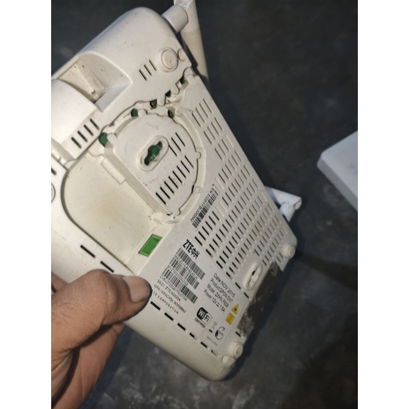 Modem Ont ZTE F609 fort hijau