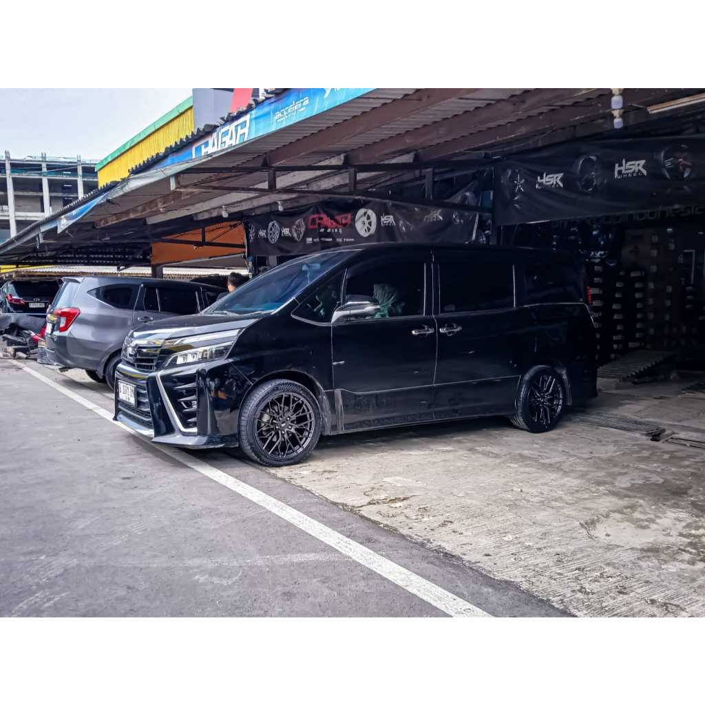 PAKET VELG PLUS BAN ACCELERA 225 40 R18 UNTUK MOBIL VOXI USE VELG HSR USUKI RING 18