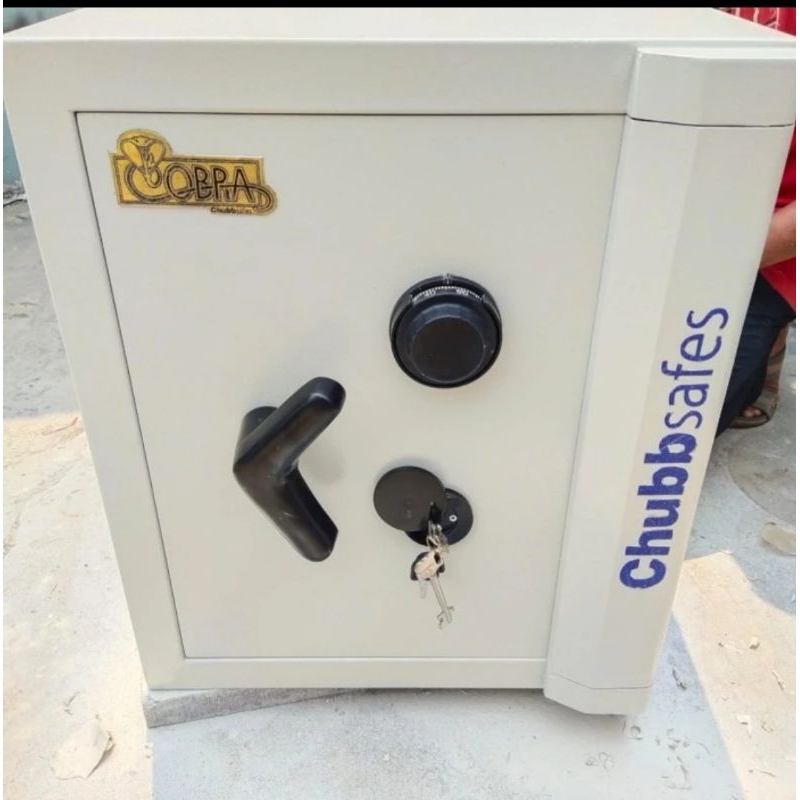 Brankas chubb cobra executive 60 cm
