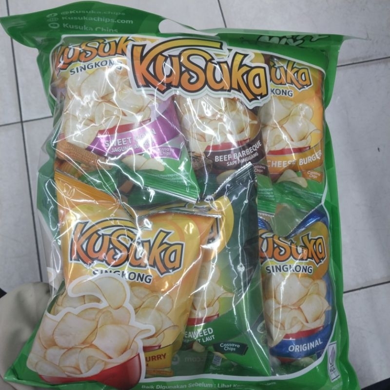 

KUSUKA SNACK PARTY KUSUKA HAMPERS LEBARAN SNACK PARTY