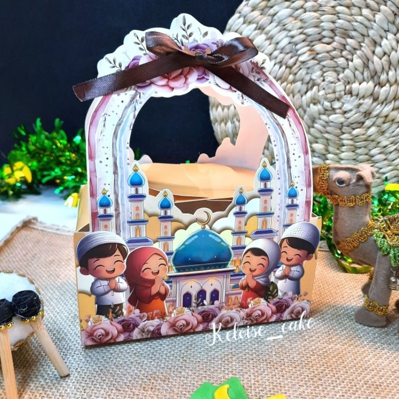 

isi 10 box/@5.500) BOX KUE IDUL FITRI UKR 15 cm x 8,5 cm x 7,5 cm