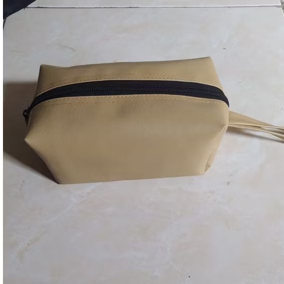 

kotak pensil jumbo/cosmetic pouch