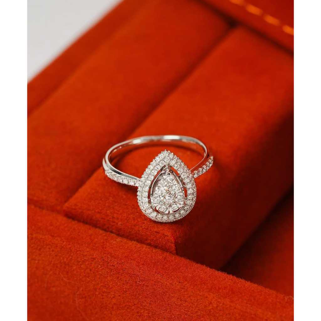 Diamond Ring VVS1 Clarity F Color - 290420059
