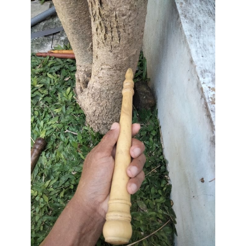 tongkat komando mini 33cm  bahan cendana jawa
