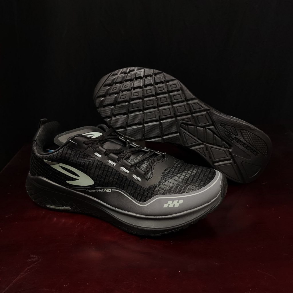 Sepatu Running - 910 Ultra Ekiden 1.0