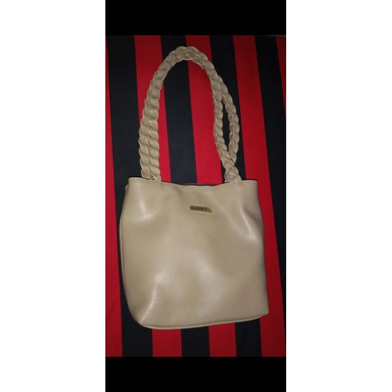 Tas Kamiya Sling Bag