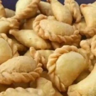 

Kue pastel kering ,pastel mini isi abon 500 grm