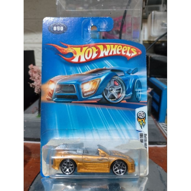 HOTWHEELS ECLIPSE SPYDER GOLD