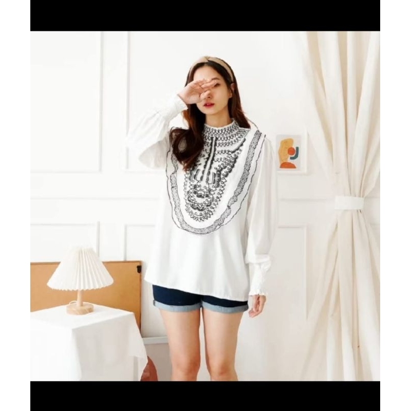 BLOUSE IMPORT BY THREE M