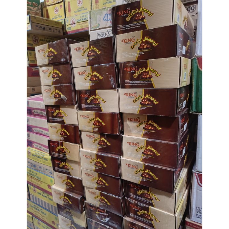

KING ALMOND isi 4toples
