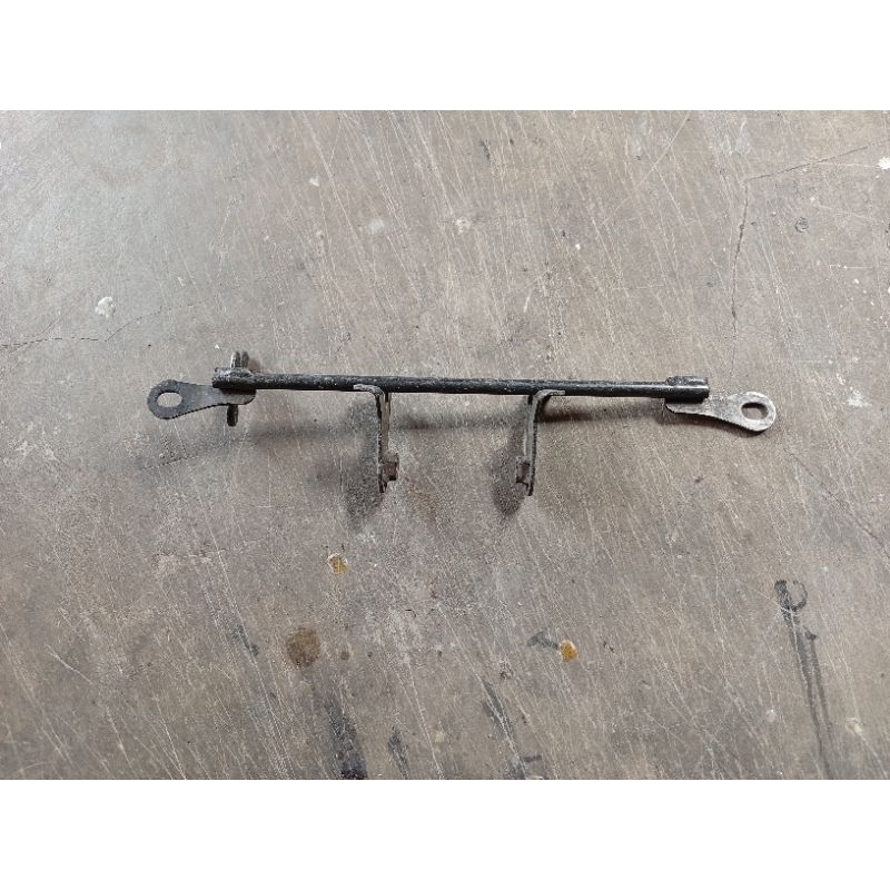 Breket Braket Dudukan Pangkon Sayap Bawah Yamaha Byson Karbu Original Second