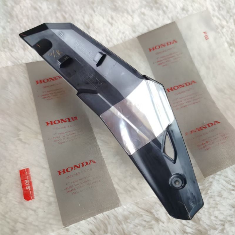 Yukk Cover Tameng Knalpot Honda CB150R K45G K45R Original