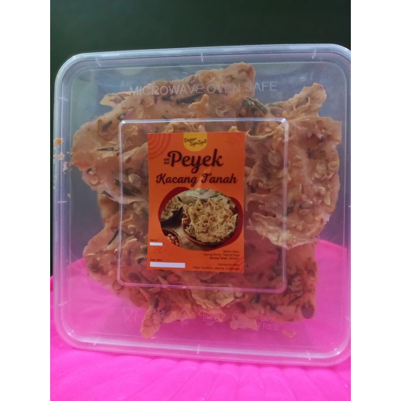 

Berbagai macam peyek