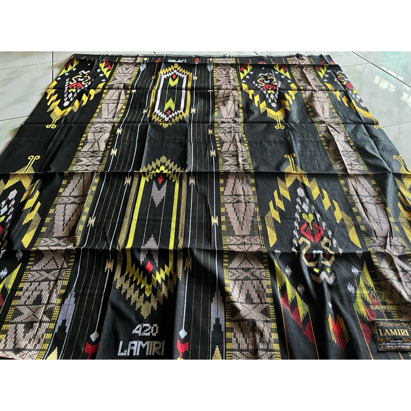 sarung Lamiri SGE full sutra songket timbul Putih