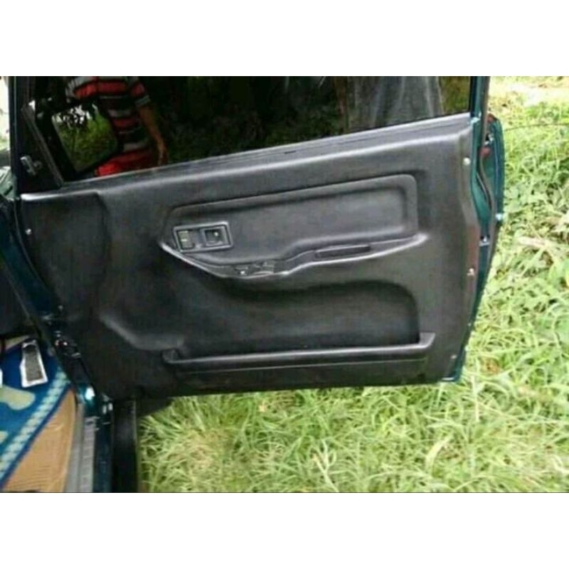 DOORTRIM DEPAN FEROZA