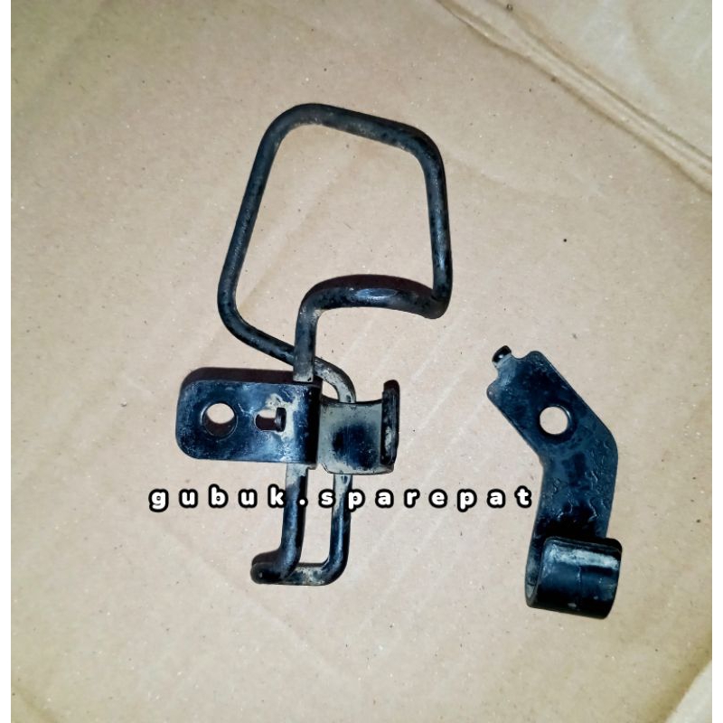 breket / dudukan selang rem depan mio smile / mio GT / FINO