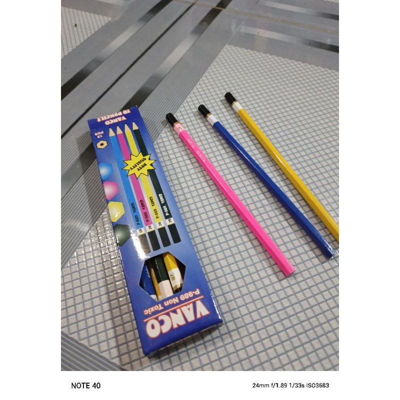 

(1 pak isi 12) pensil 2B motiv warna