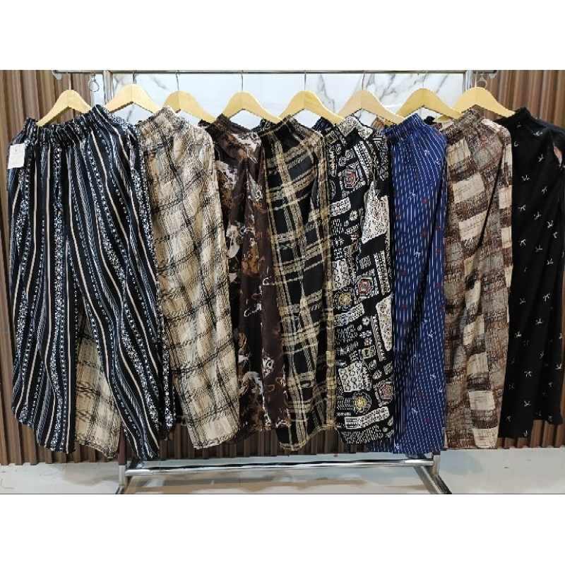 PAKET USAHA 5 PCS  CELANA KULOT RAYON MOTIF  RANDOM