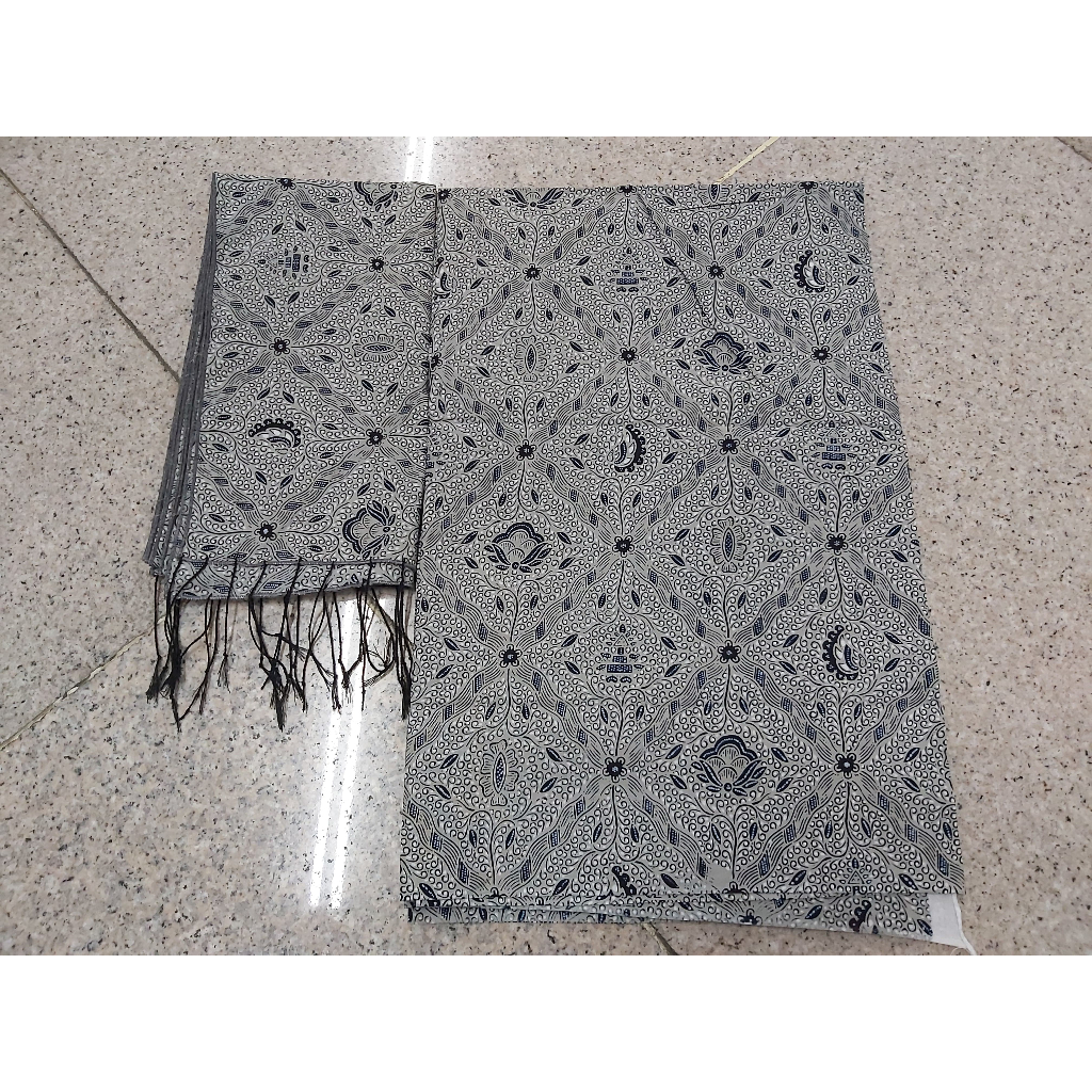 Kain Jarik Batik dan Selendang (Setelan) Motif lawasan sidomukti warna abu-abu tua
