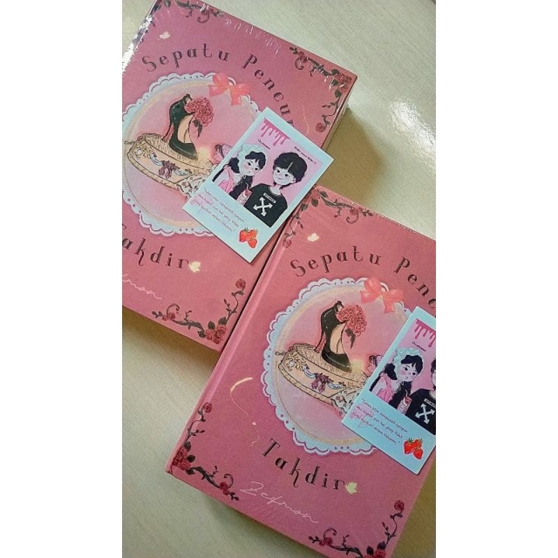 BOOKED Novel Sepatu Pencuri Takdir (Hard Cover) by Zefmon