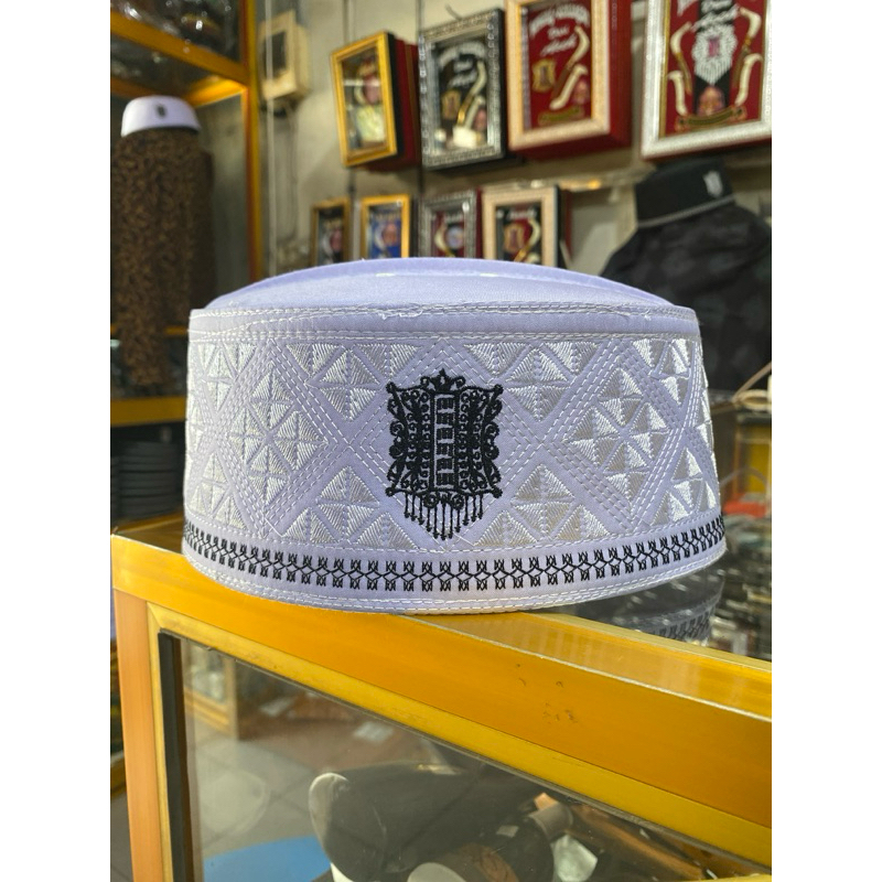 peci / songkok kupiah bordir pintu aceh hitam dan putih