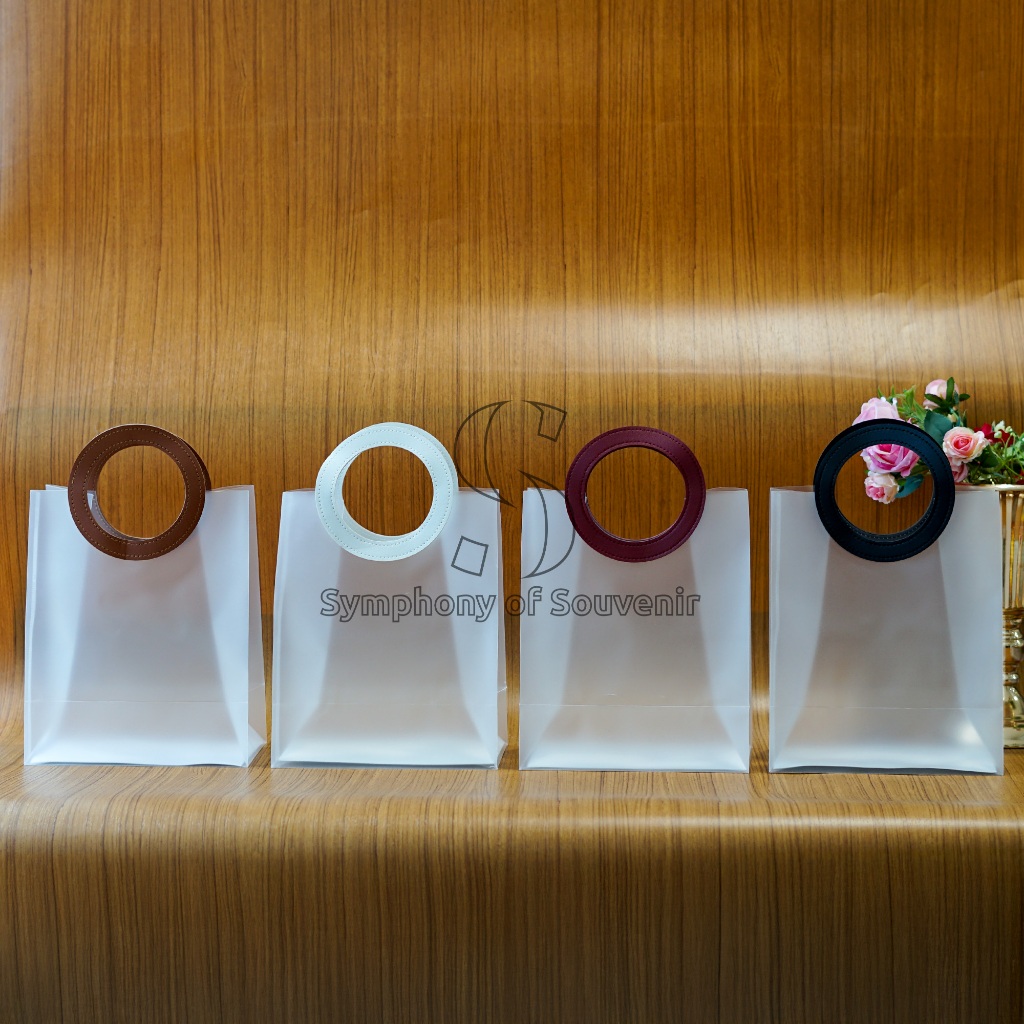 

Shopping Bag Mika Transparant Handle Bulat Tas Belanja Gift Bag Tas Souvenir Tas Hadiah PVC