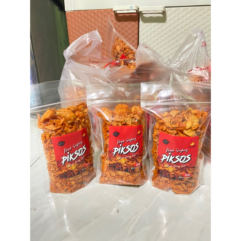 

PIKSOS keripik pedas Semua Orang Suka