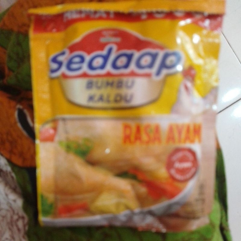 

sedap bumbu kaldu ayam 100 gram