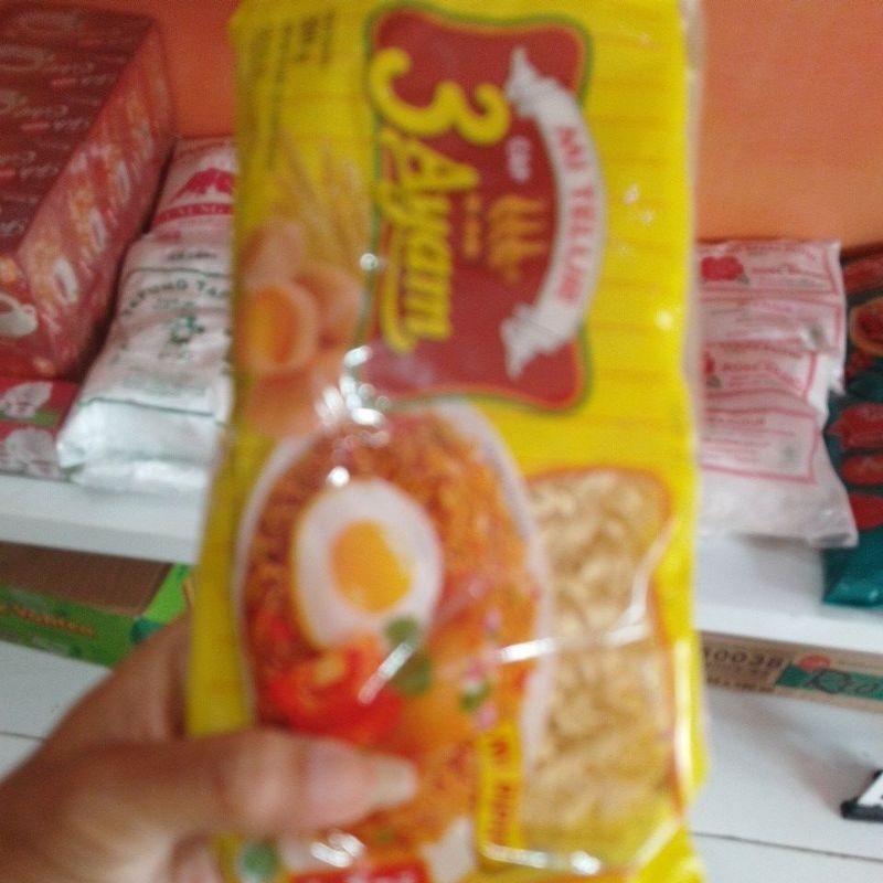 

mie telor cap 3 ayam