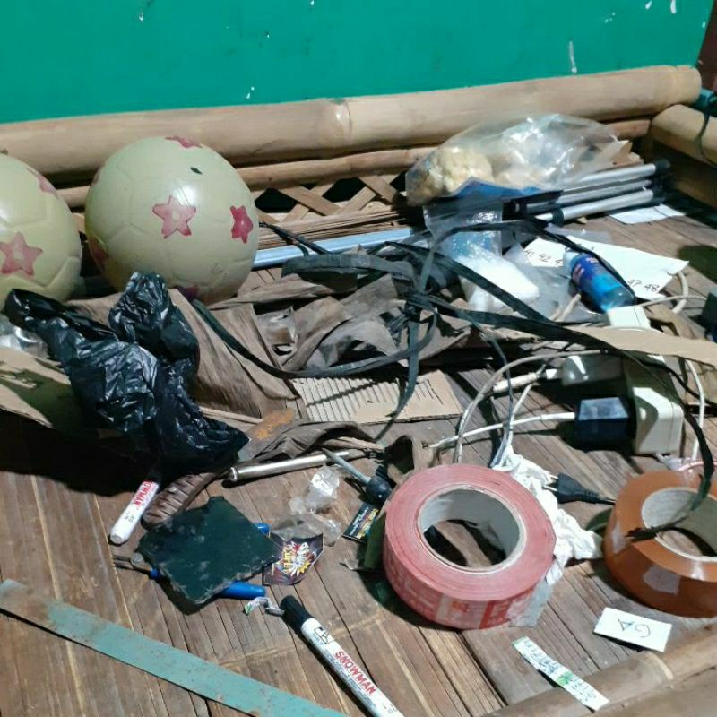 

produk pesanan pembeli