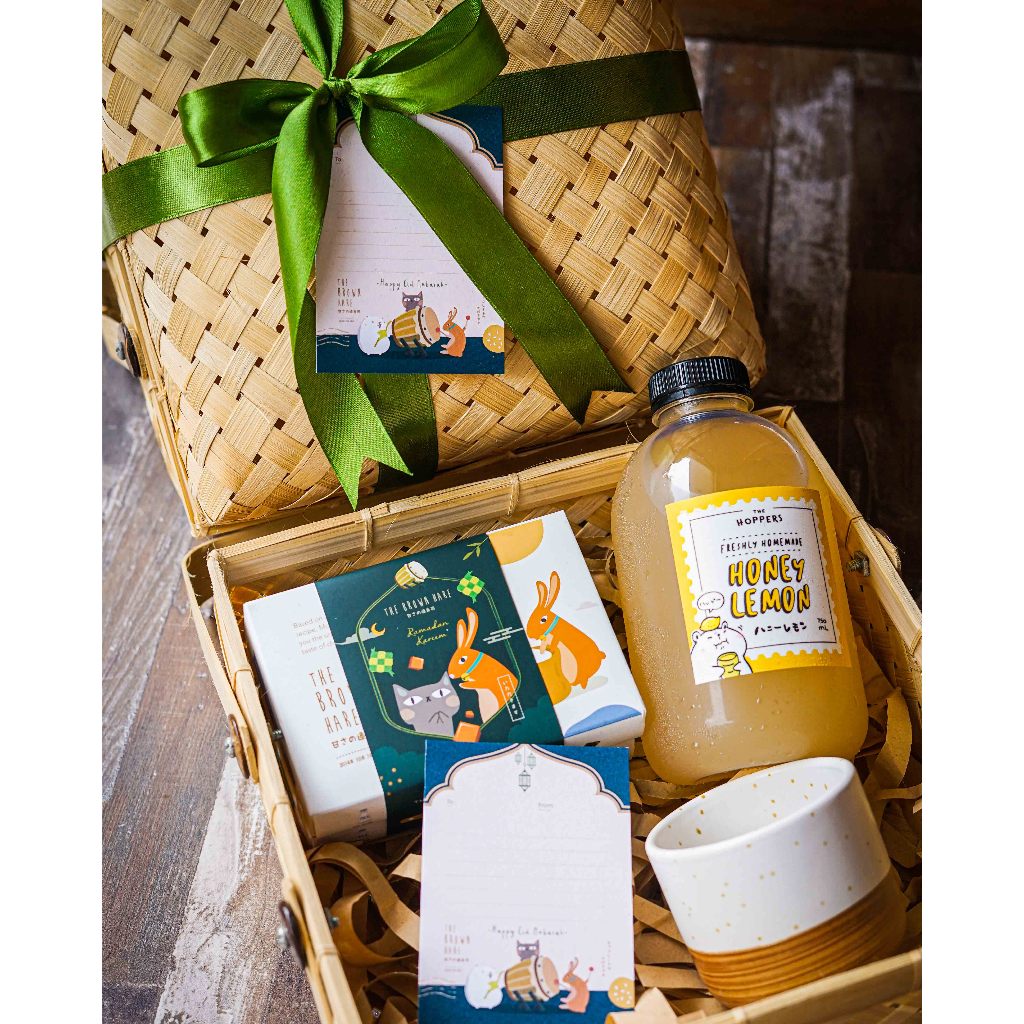

The Hoppers x The Brown Hare Signature Rattan Lebaran Hampers