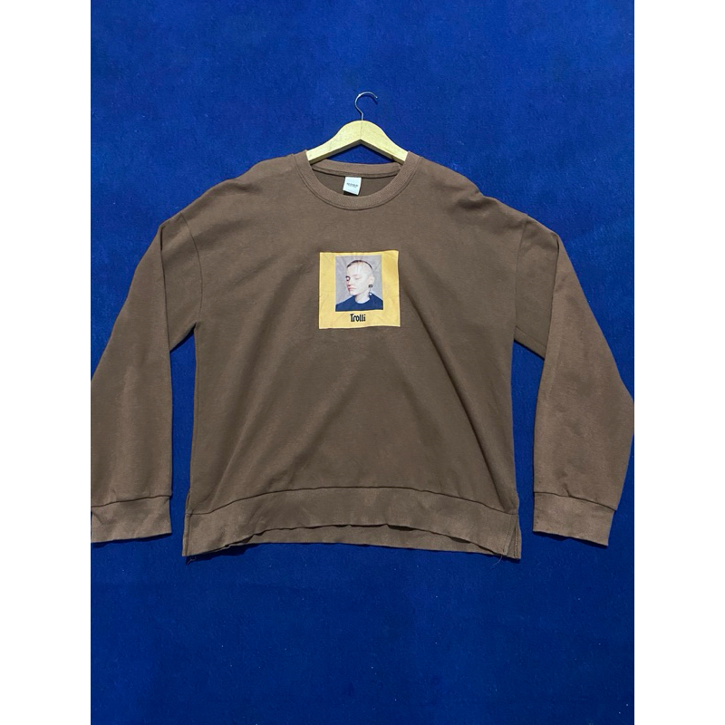 *CREWNECK MUAH-MUAH*