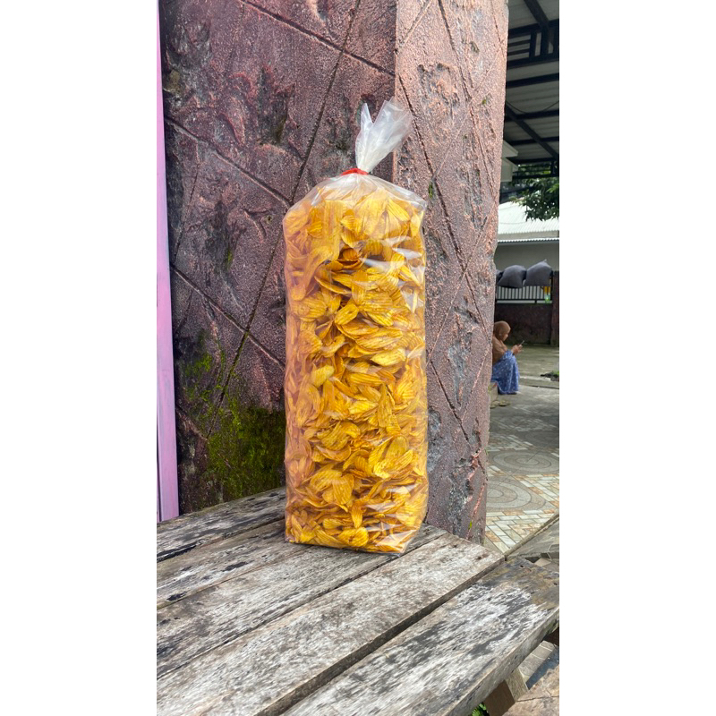 

KRIPIK PISANG GELOMBANG MANIS ASIN GURIH SUPER UENAKKK!