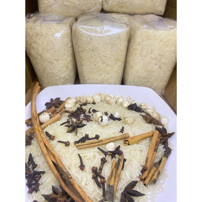 

beras Basmati 1kg + bumbu instan kebuli