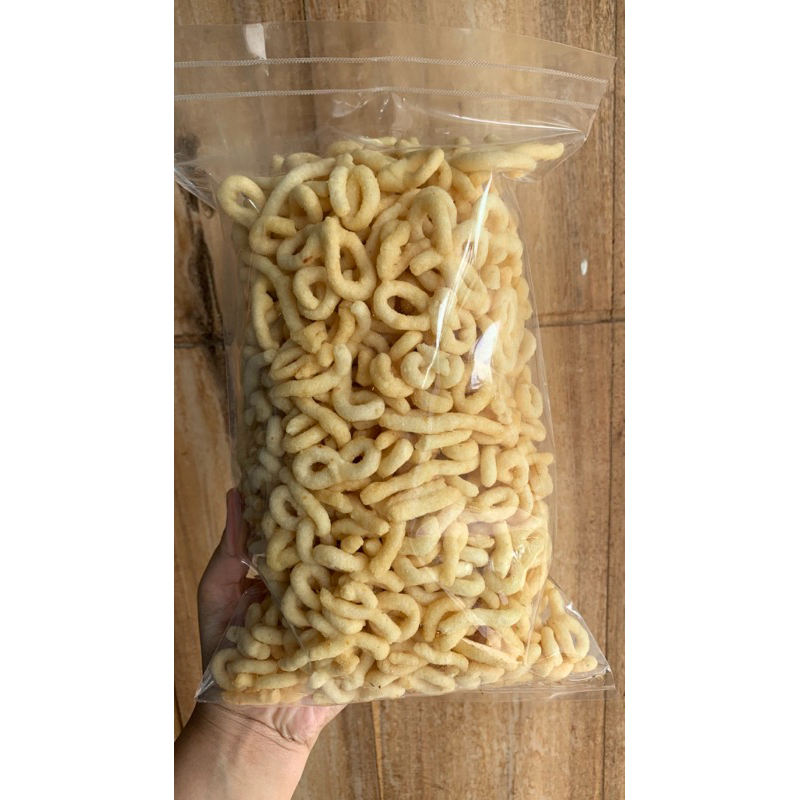 

Cemilan Lanting angka 8 Gurih rasa bawang khas Cilacap