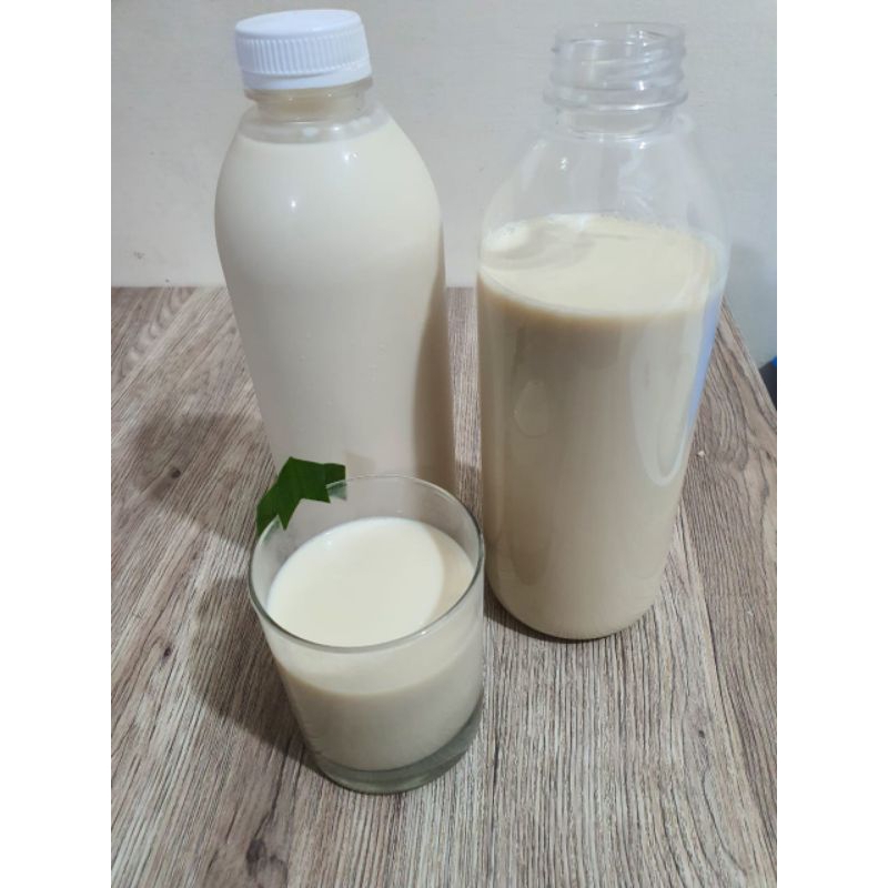 

Soya milk / susu kedelai / susu soya / air tahu / tahu cui homemade kental, tanpa bahan pengawet 1 liter