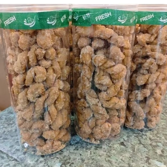 

Kue Pilin Goreng Soakko Suaku Untir - Untir Kue Tambang 500gr (non-halal) homemade