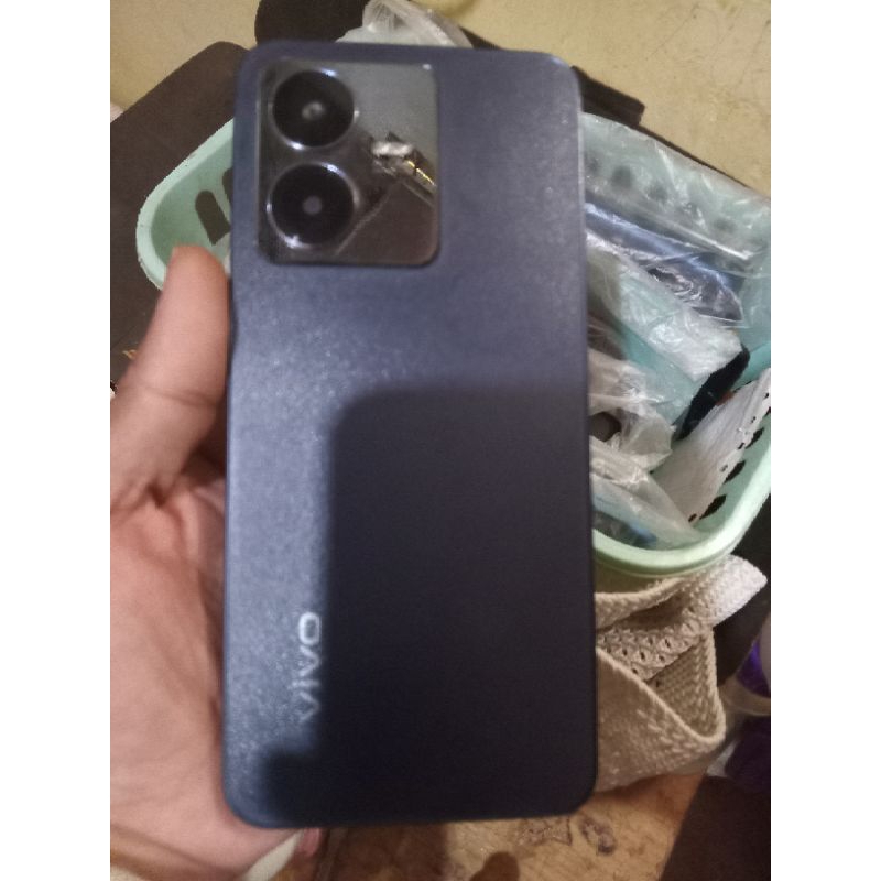 lcd dan frame hp ori bawakan vivo y22,.minus kecil