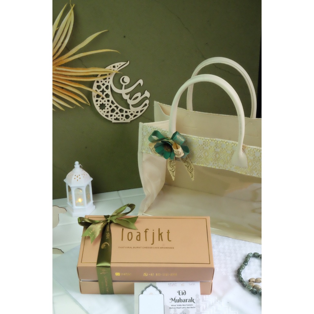 

Hampers Lebaran/Parcel Idul Fitri/Hampers Ramadhan/Burnt Cheesecake Brownie/BCB - AL FATHI