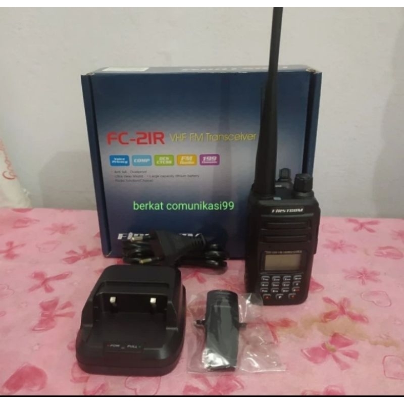 HT FIRSTCOM FC-21R VHF 5WAT BERKUALITAS